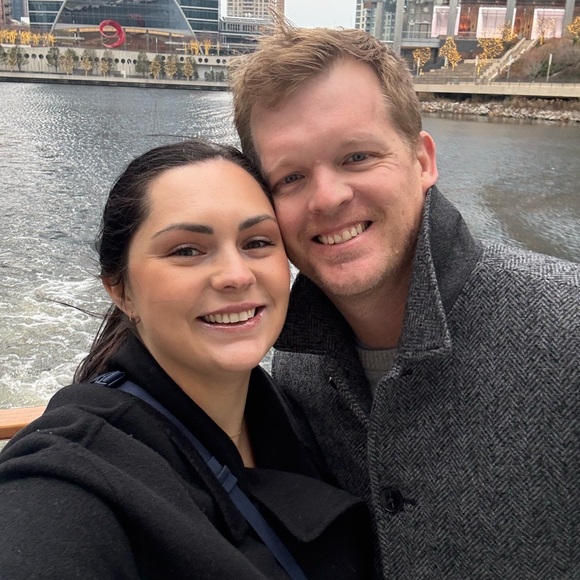 Meet your Posher, Carli - Picture 1 of 1